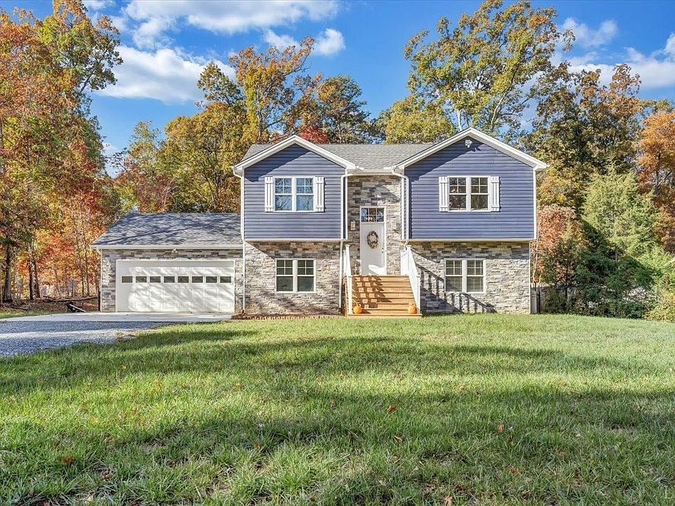 1st image of 176 Lakehaven Pl