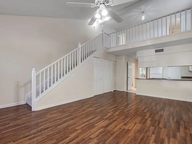 3056 Royal Palm Way — Photo 8