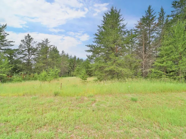 8 Knotty Pine Dr, Baxter, MN 56425