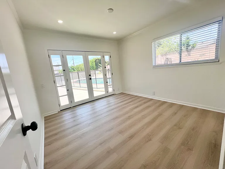1363 Hendrix Ave — Photo 13