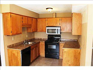 3rd image of 3462 Hallshire Dr