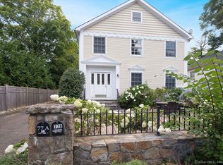 77 Grove St #B, New Canaan, CT 06840