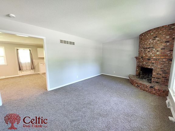2nd image of 826 Sherrill Ave