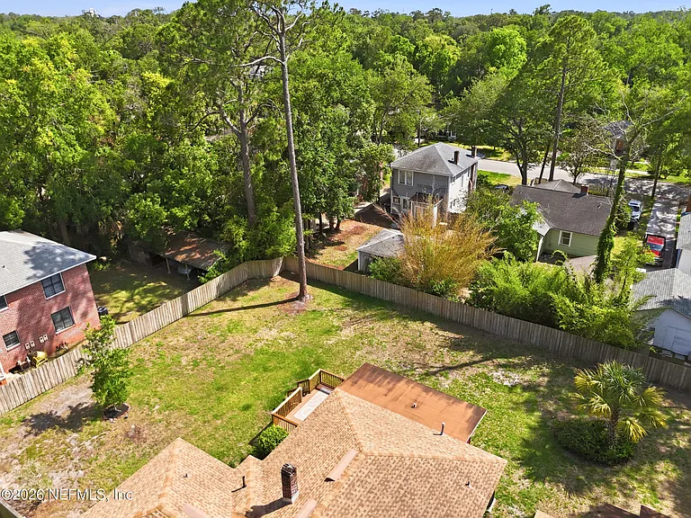 1222 Ingleside Ave — Photo 36