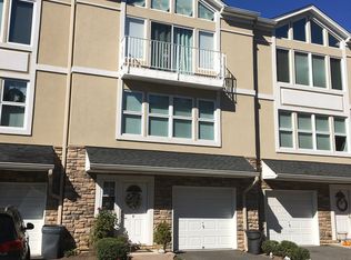6 Central Ave #7, Rochelle Park, NJ 07662
