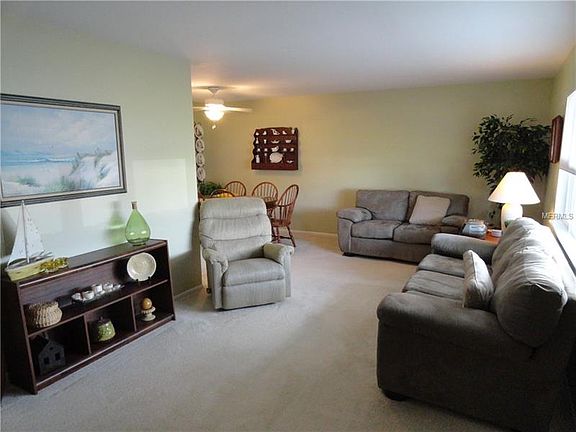 4th image of 636 La Jolla Ave