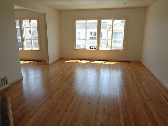 3rd image of 44 Arroyo Way