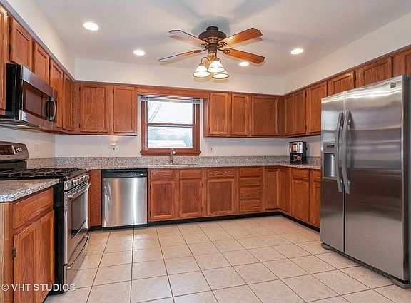 3rd image of 320 Ozier Dr
