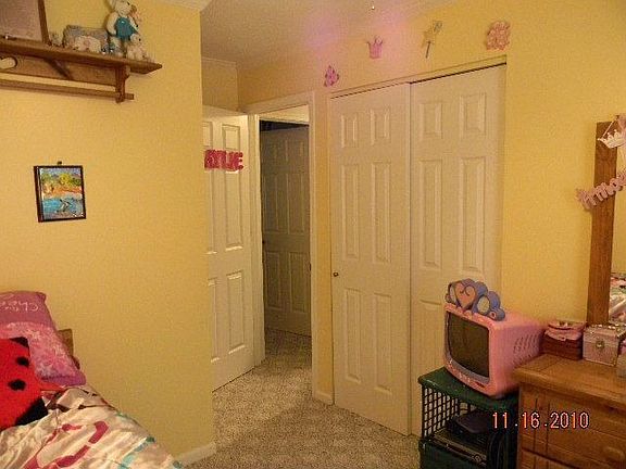 6 panel doors, 2nd bedroom