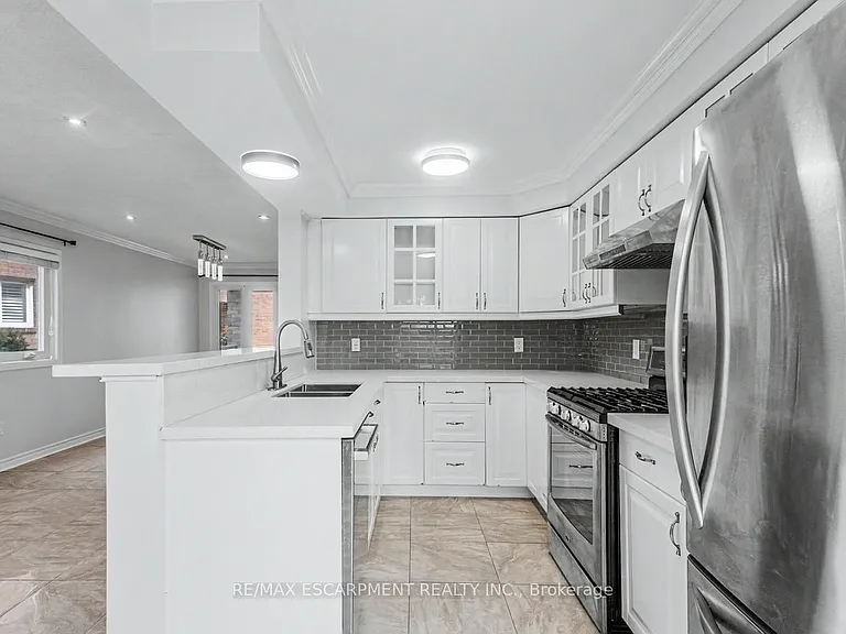 2790 Huntingdon Trl — Photo 8