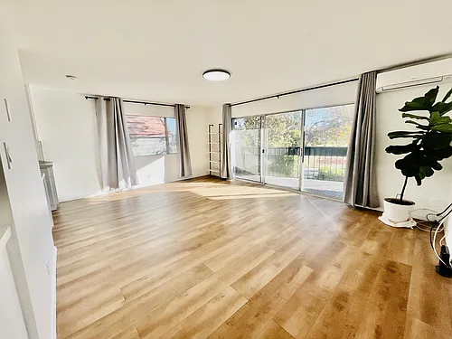 1061 Park Ave #107 Photo 1