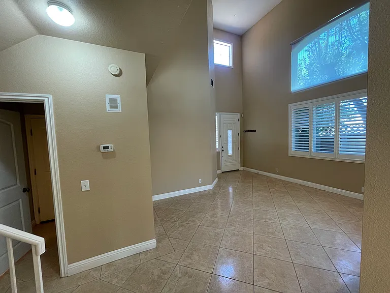 7832 Danner Ct — Photo 8