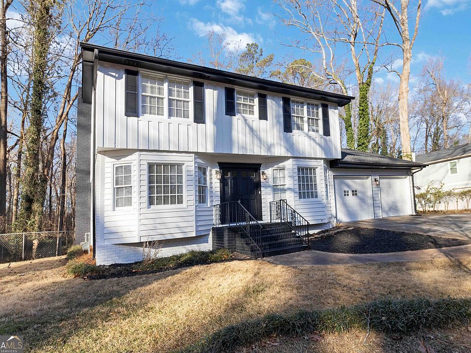 1st image of 631 Bralorne Dr