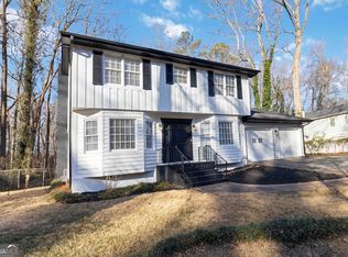 631 Bralorne Dr, Stone Mountain, GA 30087