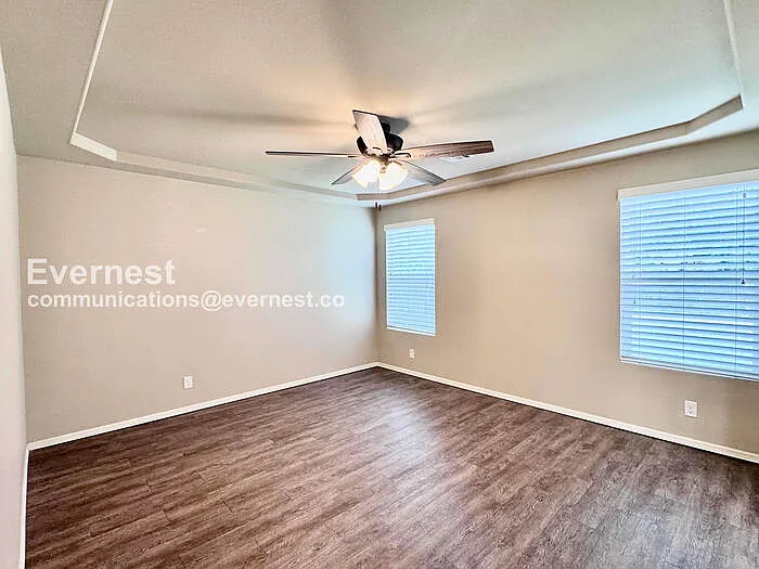 10443 S James St — Photo 11