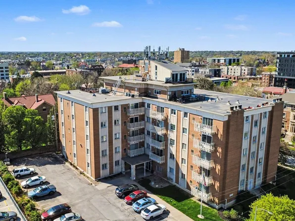 500 S 37th St APT 401, Omaha, NE 68105