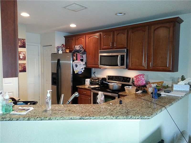 2nd image of 9122 Chambers St