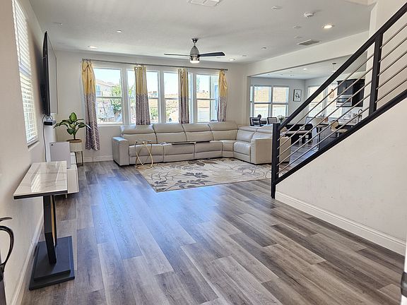 2nd image of 1325 Orchid Ct