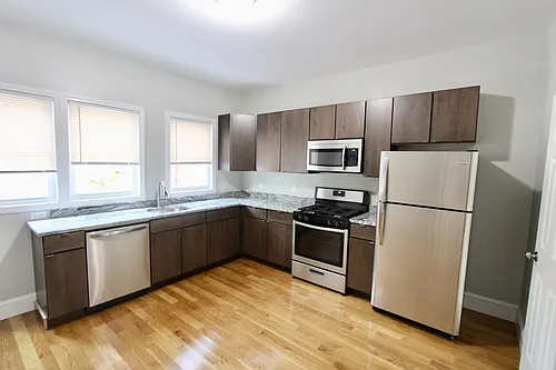462 Saratoga St #1B Photo 1