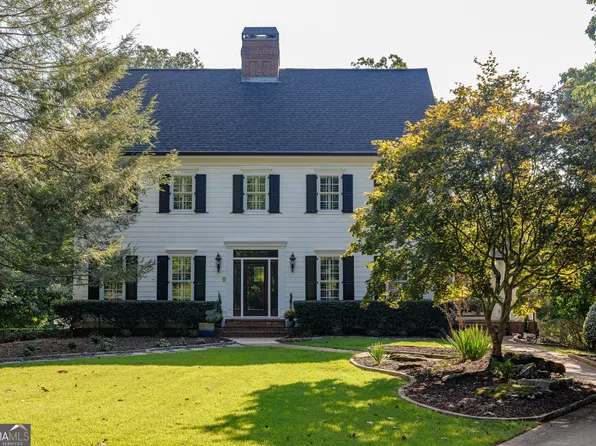 535 Chilhoe Dr, Canton, GA 30115