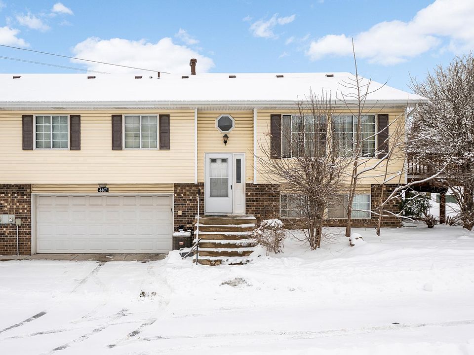 1st image of 4467 Clover Ln #A