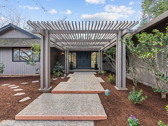 3rd image of 20604 Lomita Ave
