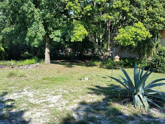 2nd image of 7304 Venetian Dr