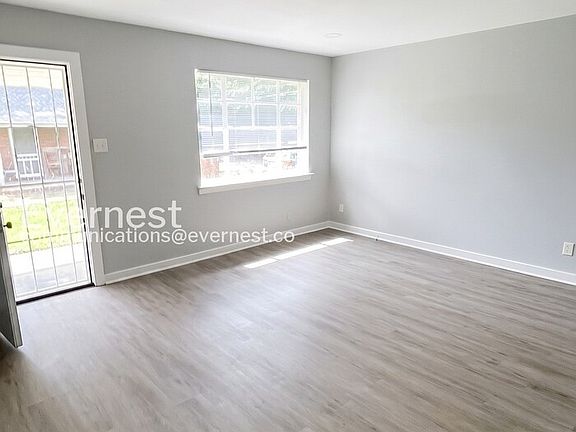4th image of 1000 4th Ave W APT 3