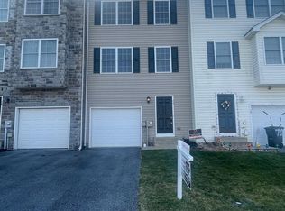 74 Myatt Ct, Inwood, WV 25428