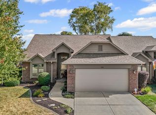 780 Cottage Ln, Greenwood, IN