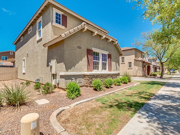 4th image of 2226 E Wayland Dr