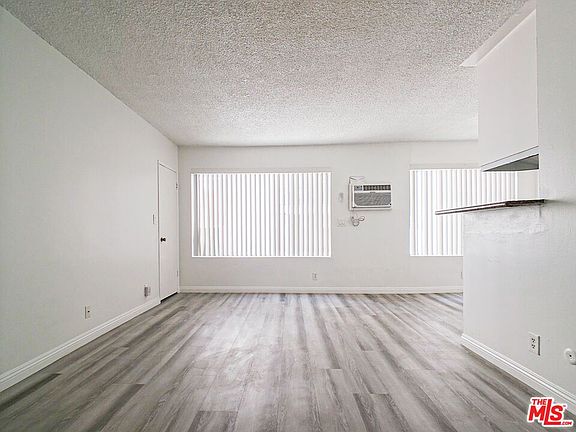 3rd image of 5656 La Mirada Ave