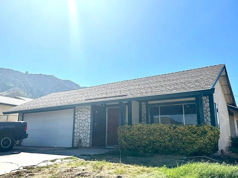 33175 Jamieson St — Photo 1