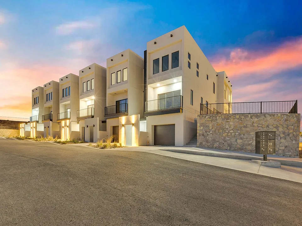 1519 Golden Hill Ter #4