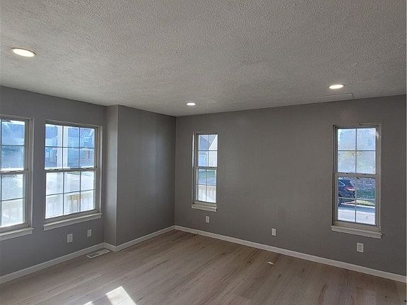 4th image of 8611 Bicentennial Pl