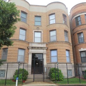 4629 S Indiana Ave APT 2S, Chicago, IL, 60653