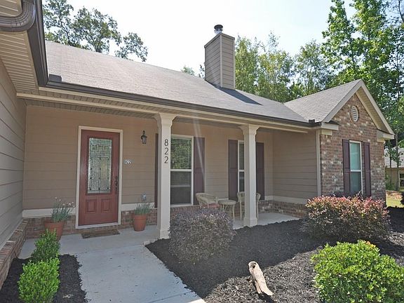 4th image of 822 Rouse Cir