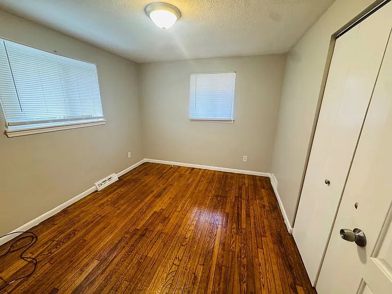 8215 Crudele Dr — Photo 6