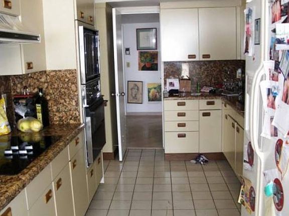 4th image of 9 Island Ave APT 1915