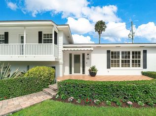 32 Sabal Island Dr, Ocean Ridge, FL 33435