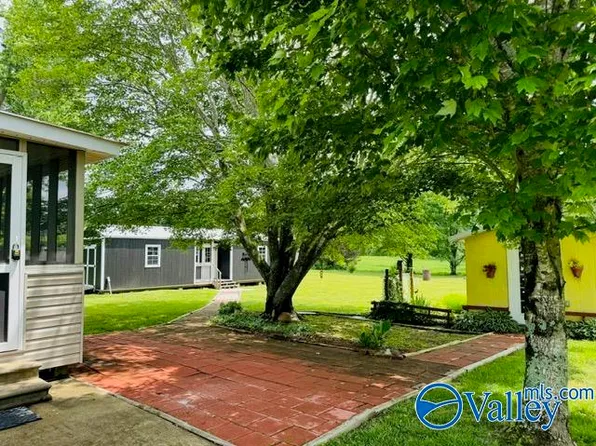 146 Hodges St, Rainsville, AL 35986