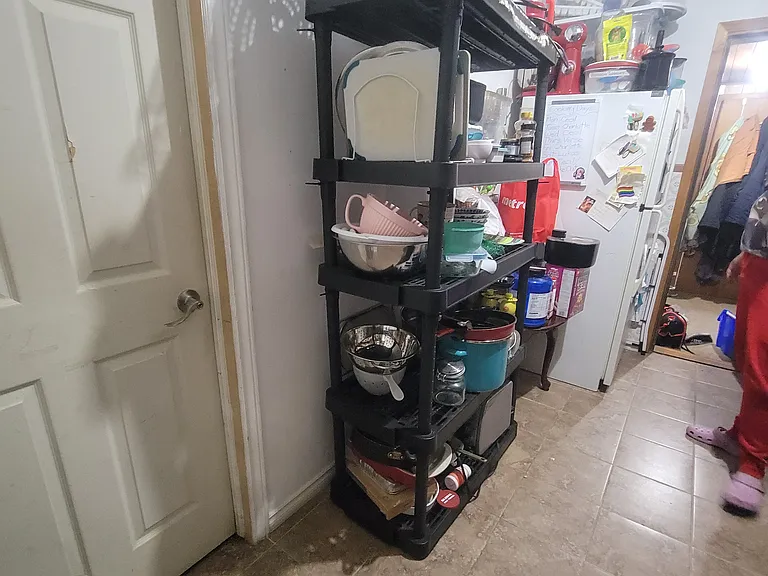 655 Manning Ave #1 — Photo 8