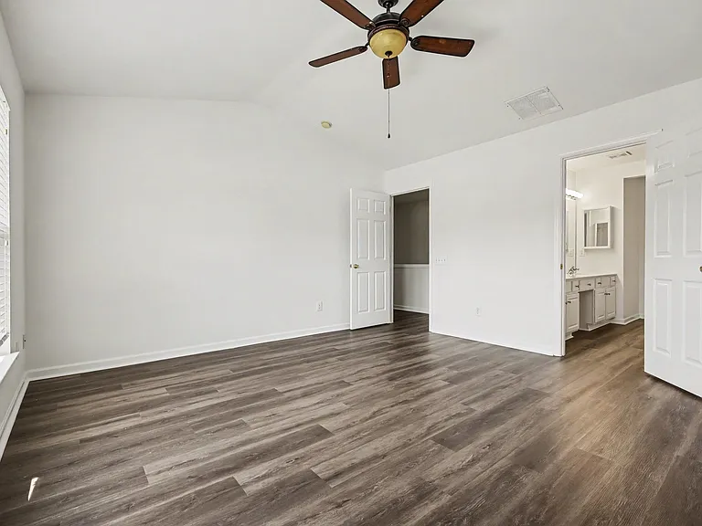8169 Kincaid Ct — Photo 14