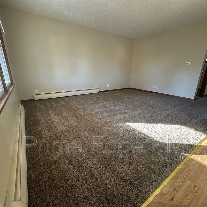Building Photo - 4900 Huntington Ave #4