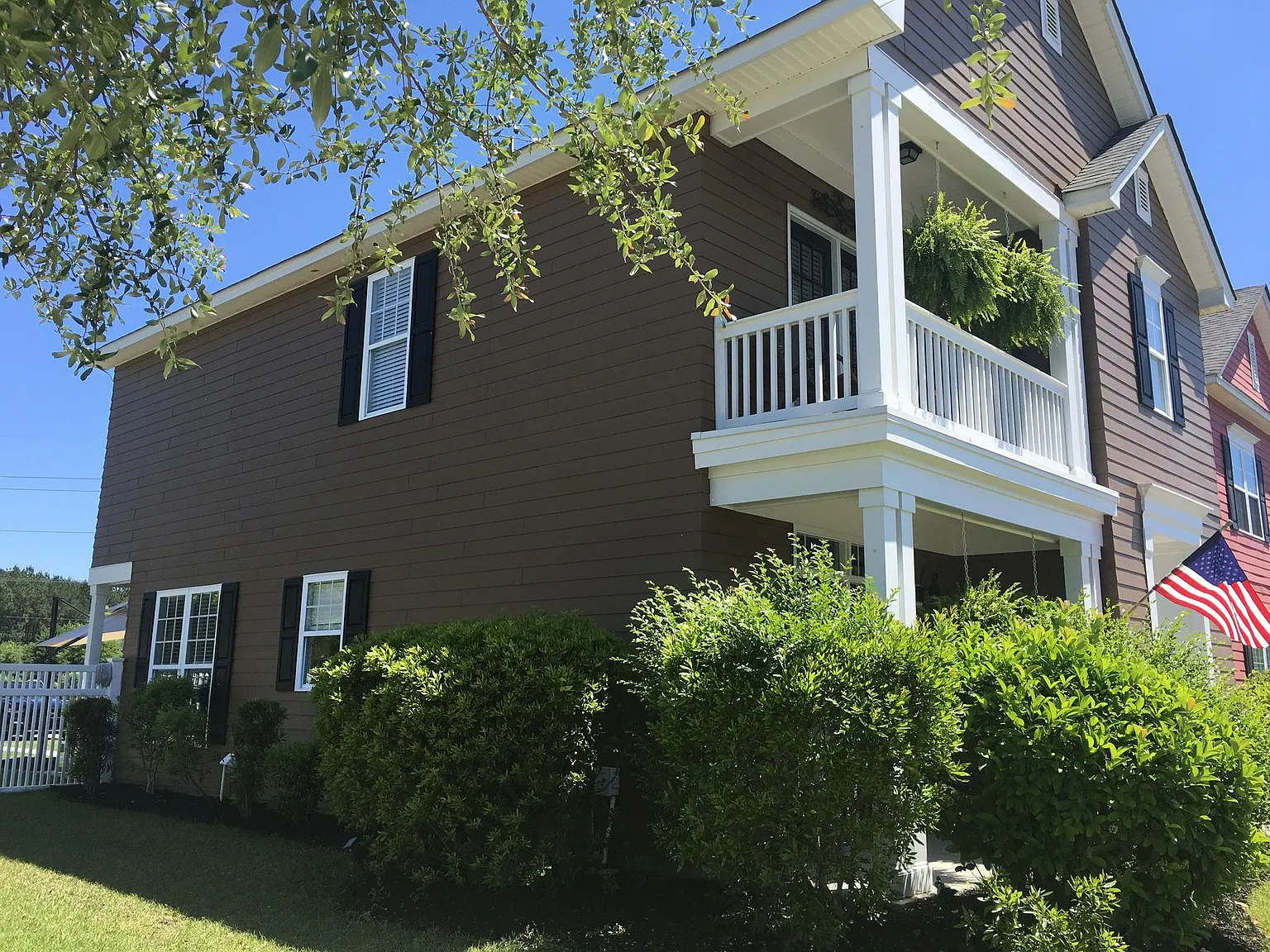 3 bed, 2.5 bath, 1788 sqft, $2,400 — Photo 2