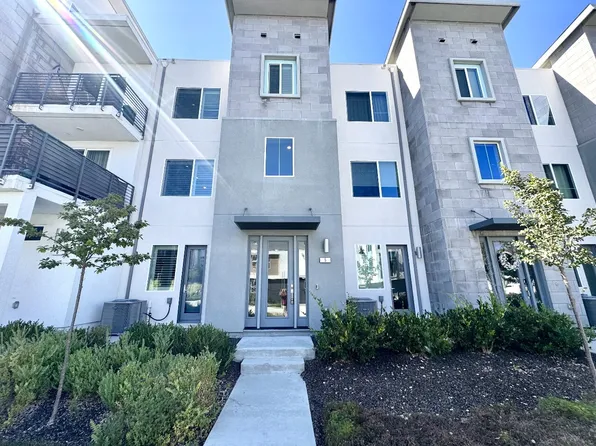 202 Agustin Narvaez St, San Jose, CA 95136