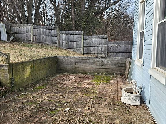 5th image of 5388 Warble St