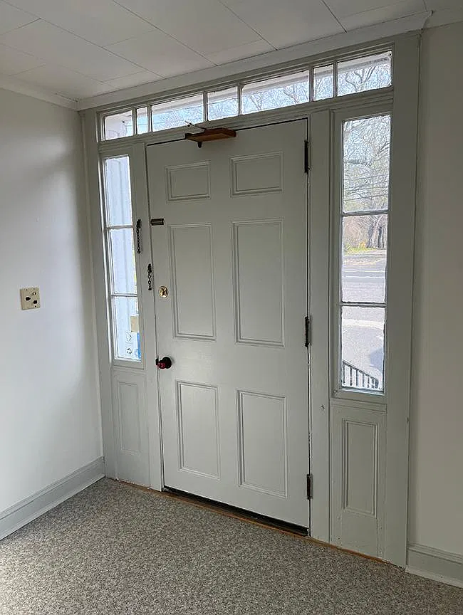2 bed, 1150 sqft, $1,949 — Photo 2