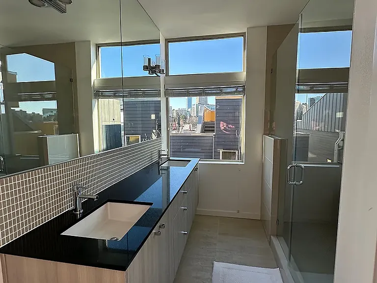 1406 E Spring St — Photo 19