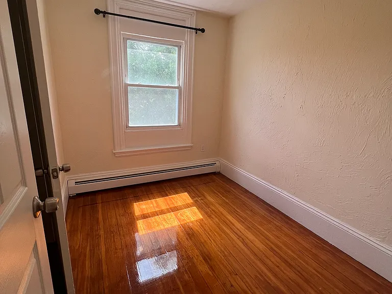 19 Flint St #19A — Photo 6